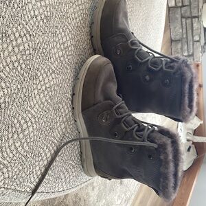 Sorel Black Lace Up Boots